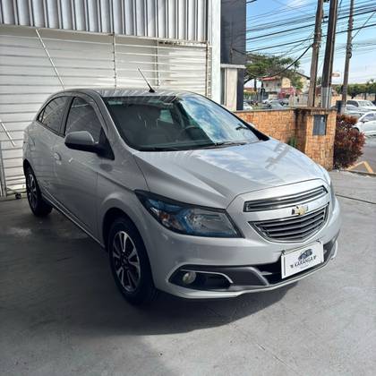 CHEVROLET ONIX 1.4 MPFI LT 8V FLEX 4P MANUAL CHEVROLET ONIX 1.4 MPFI LT 8V FLEX 4P MANUAL